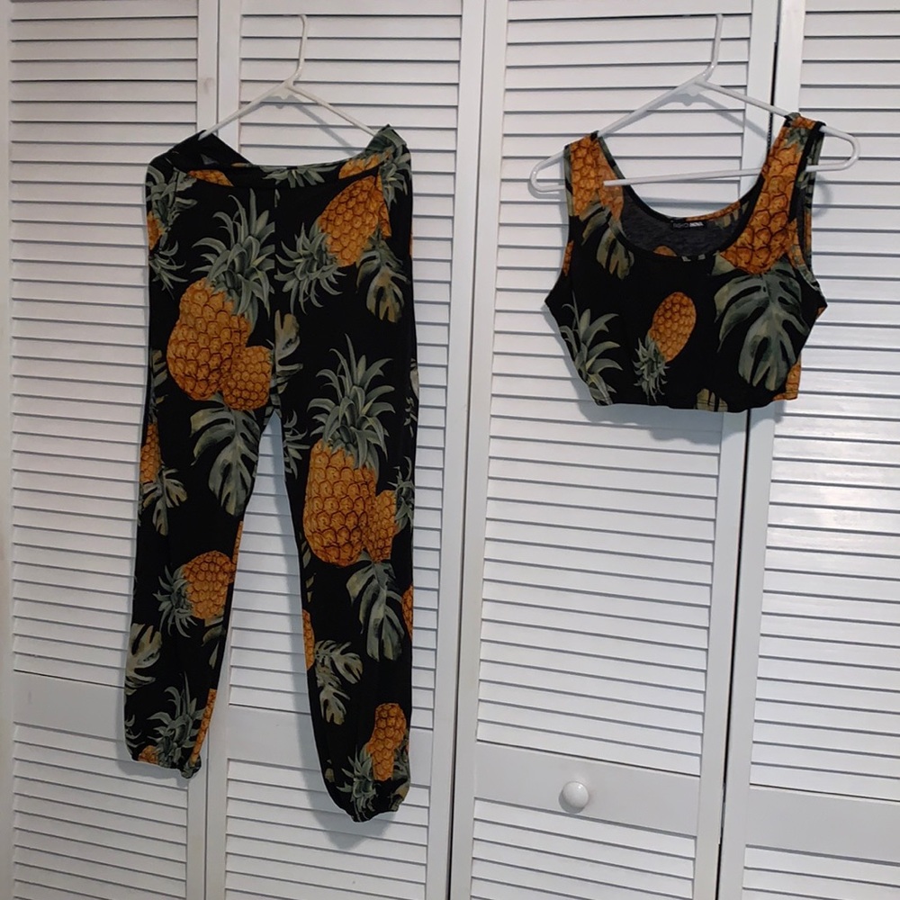 Two piece set